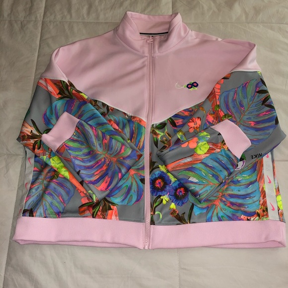 Nike Printed Cropped Track Jacket - Picture 4 of 7